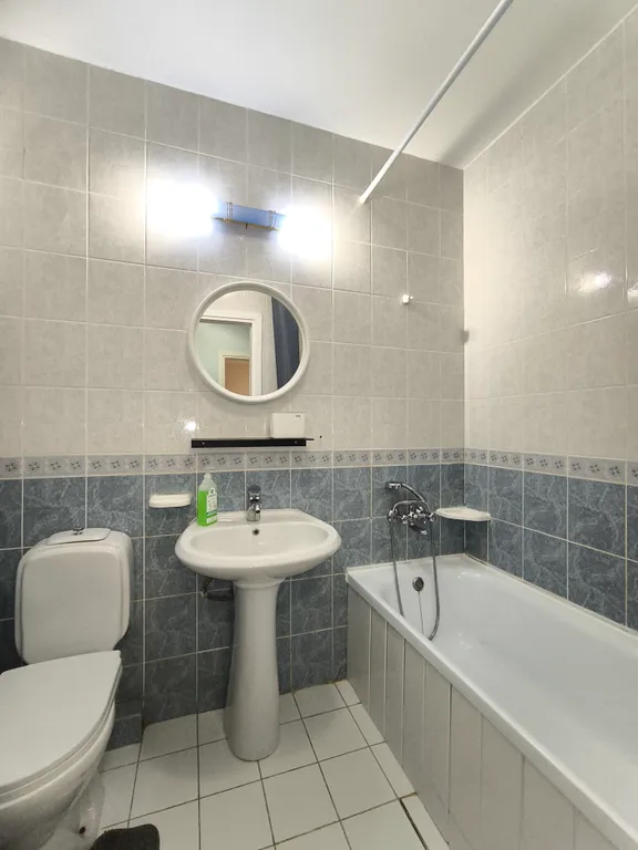 Перекрёсток четырёх дорог. Твой пятый - к дивану