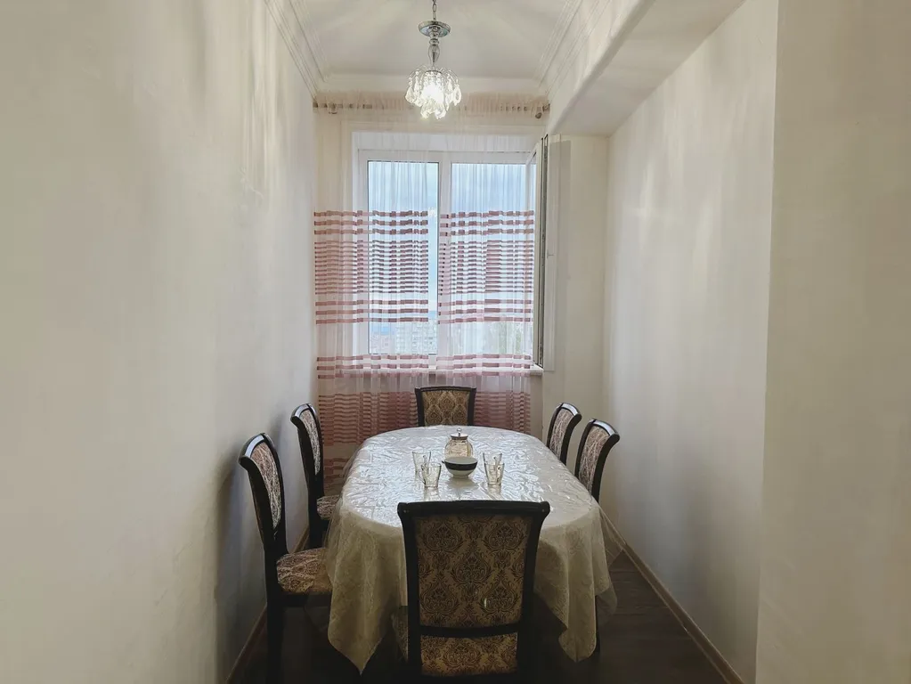 Квартира 2-комнатная Квартира — Махачкала