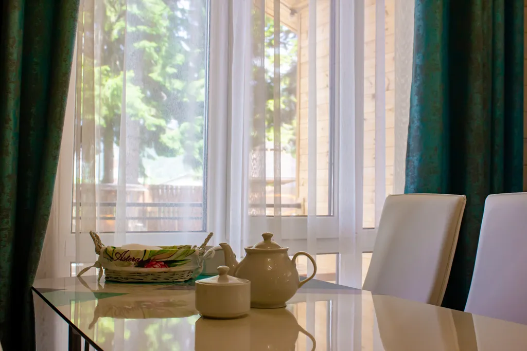 Шале около гор Кавказа