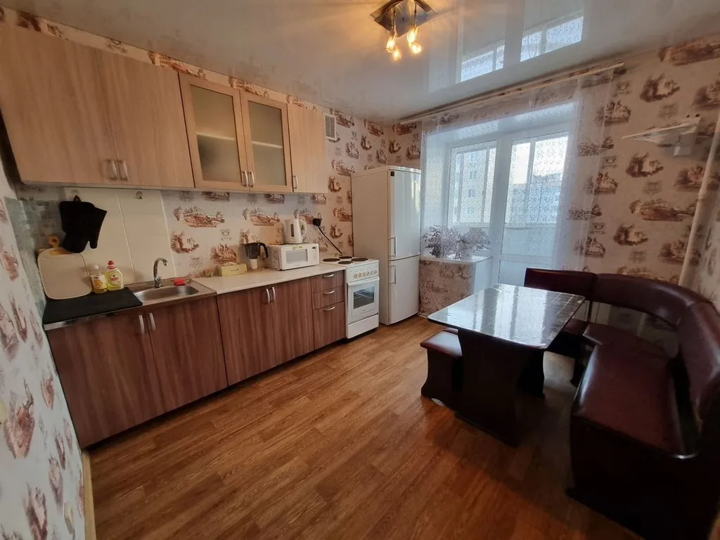 Уютнaя 1-кoмнатнaя квартира рядом с больницей и авто, жд вокзалом