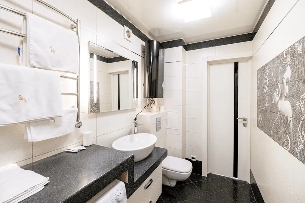 С панорамным видом рядом с проспектом Ленина