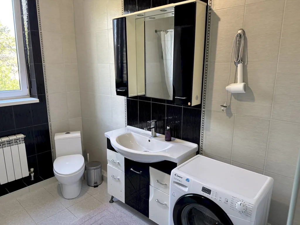 Двухэтажный коттедж с террасой и мангалом - Голубая бухта