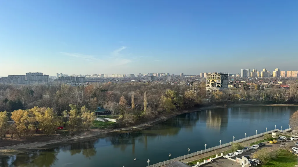 Квартира Квартира Просторная, солнечная, с шикарным видом на затон в ЖК Бригантина — Краснодар