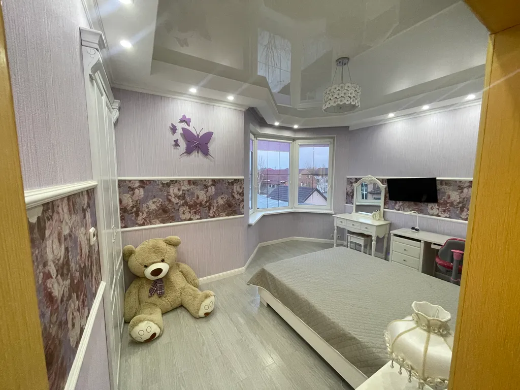 Уютный двухэтажный дом в Южно-Сахалинске в черте города