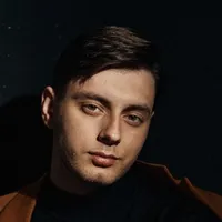 Артём