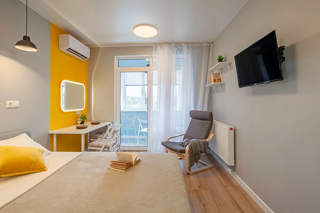 Квартира Квартира Жёлтая студия, оригинальный доступ в санузел — Волгоград