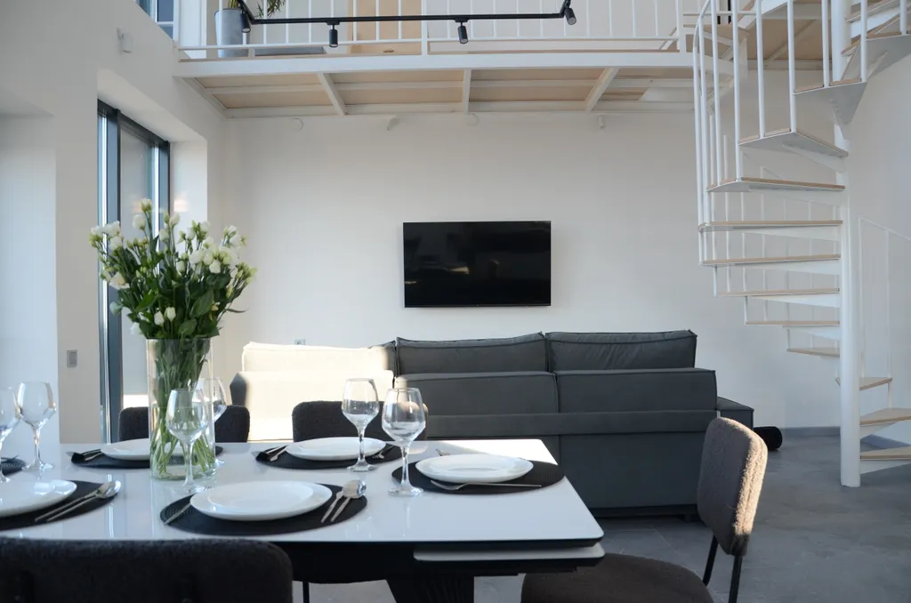 Барнхаус с бассейном и видом на реку