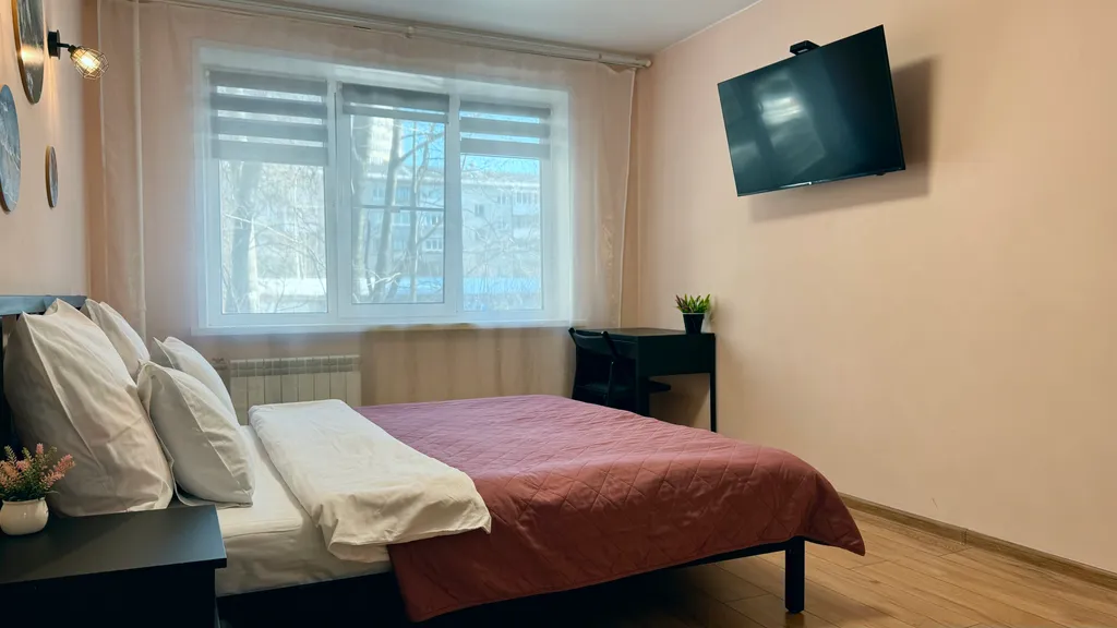 Двухкомнатная квартира с раздельными комнатами рядом с Норд Ареной