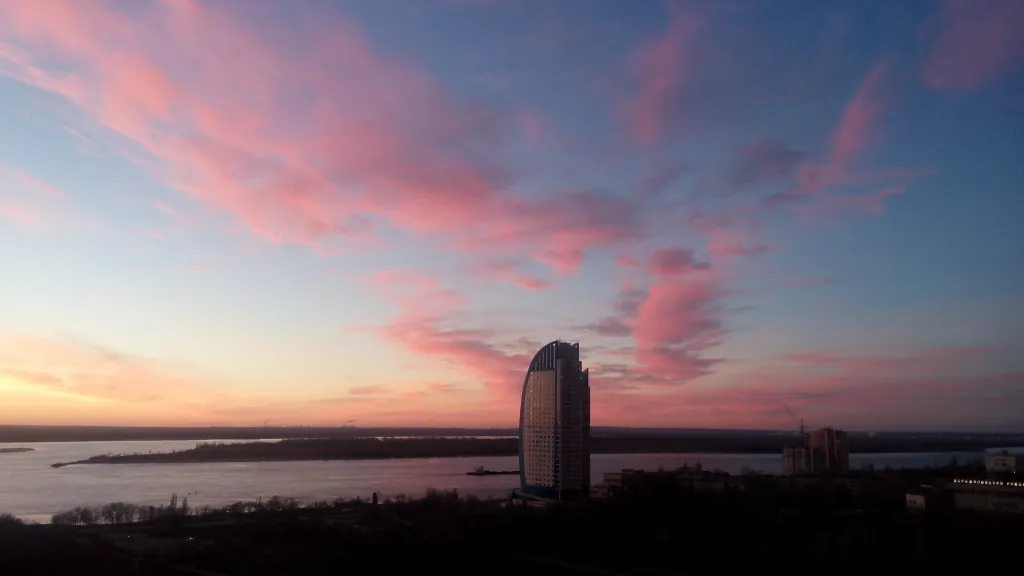 Апартамент 140м2 Волгоград Исторический центр Вид! 3спальни 2 санузла.