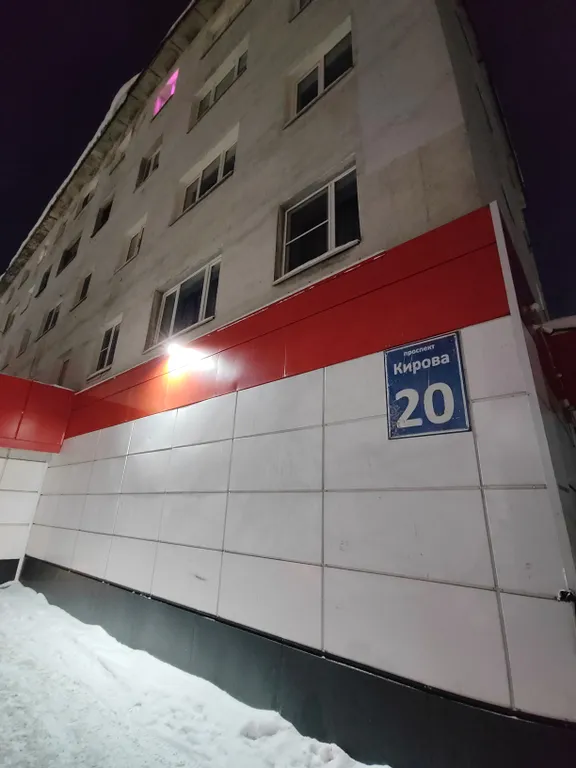 Двухкомнатная квартира с раздельными спальнями рядом с Мурманск Молл