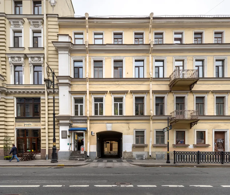 Квартира 3-комнатная Квартира — Санкт-Петербург