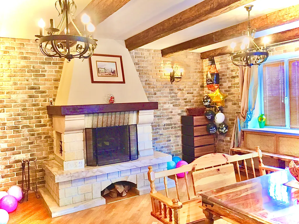 Коттедж Красивый дом с русской баней на дровах и теплым бассейном — Обухово