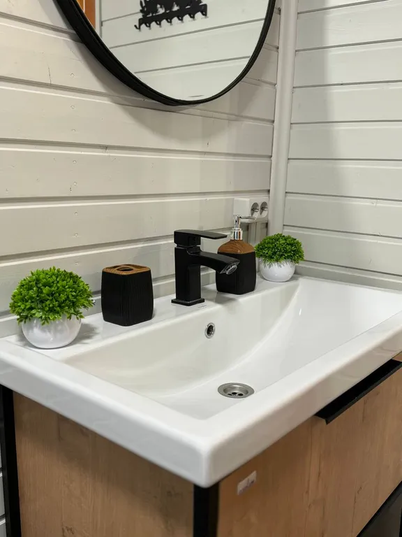 Уютный дом с детской площадкой