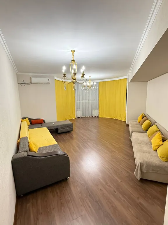 Огромные аппартементы с 2 санузлами в самом центре города