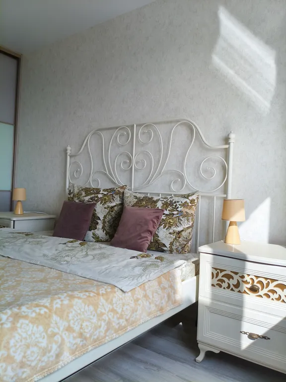 Апартаменты в центре с видом на Иртыш