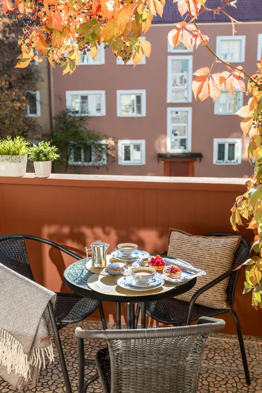 Квартира 3-комнатная квартира в историческом районe Амалиенау c балконом — Калининград