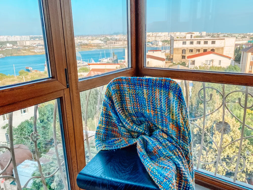 2-комнатные видовые апартаменты с бассейном у моря