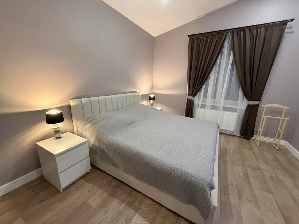 Уютный дом у леса