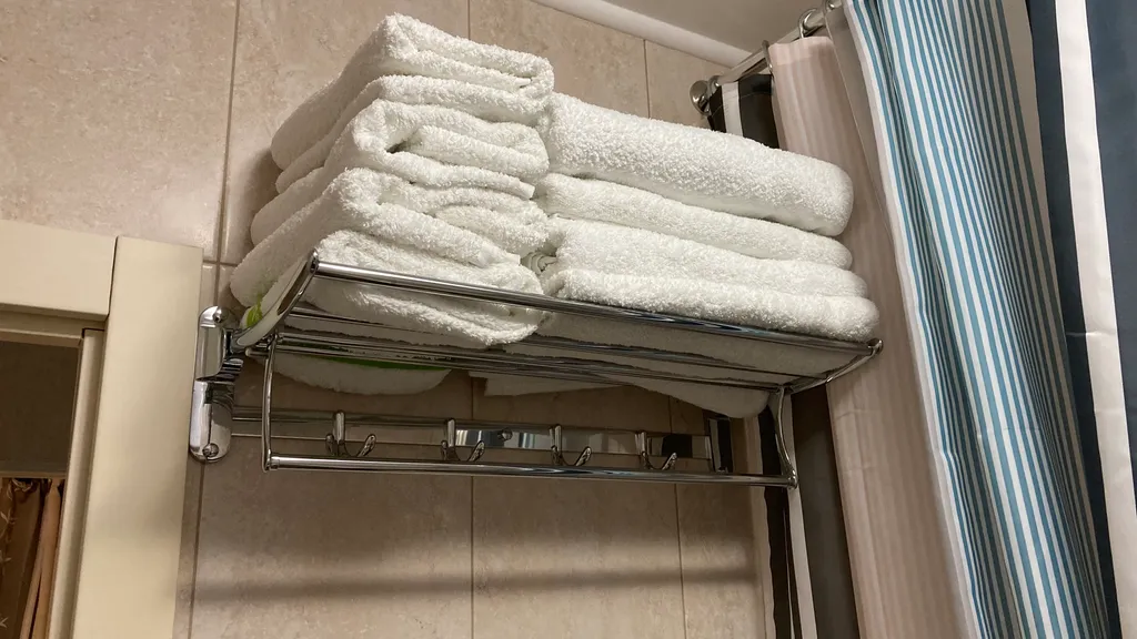 Квартира Светлые просторные апартаменты с уютной спальней — Сириус