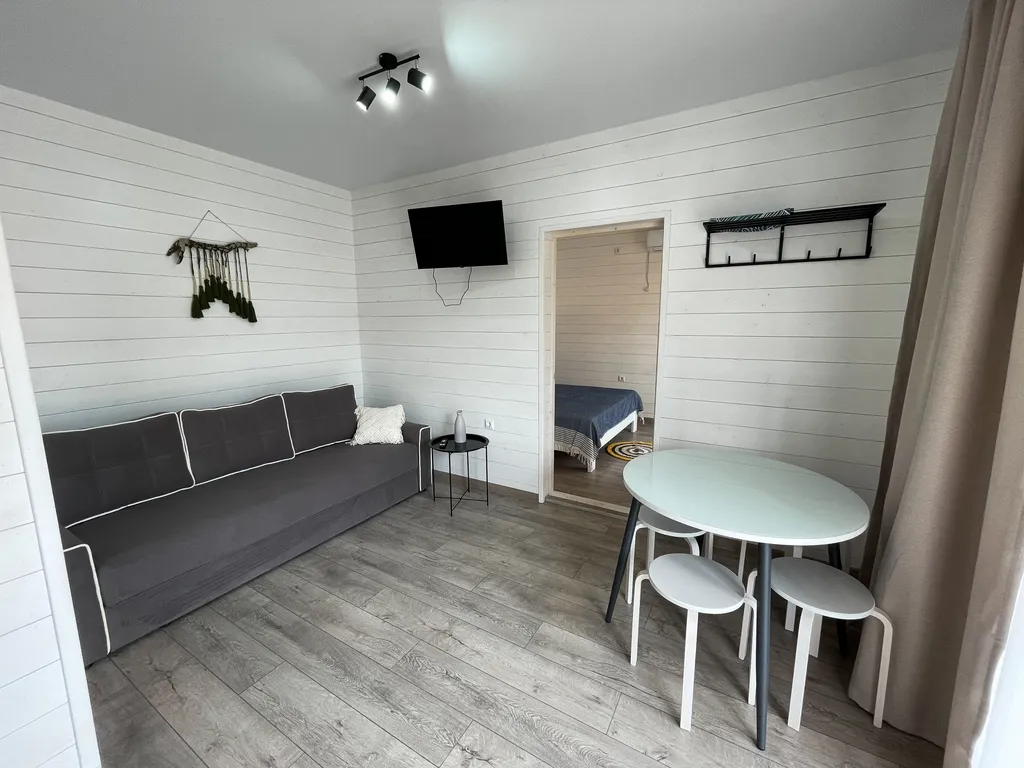 Двухкомнатные апартаменты с собственной террасой и кухней