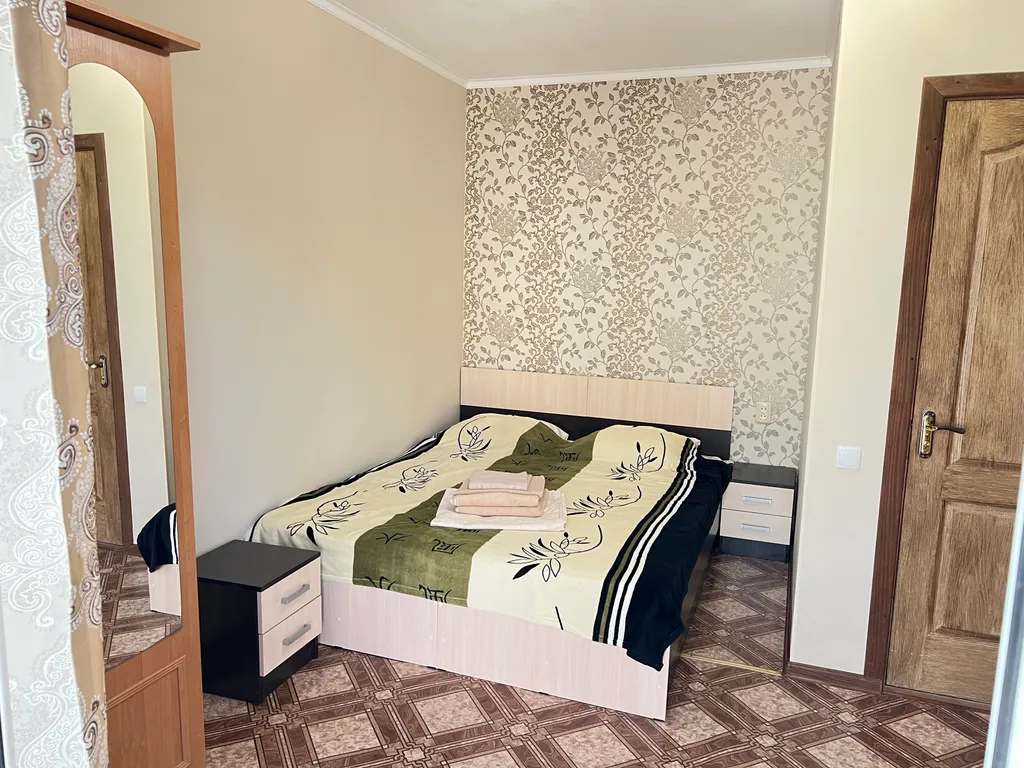 Двухкомнатный дом с кухней на 2 этаже