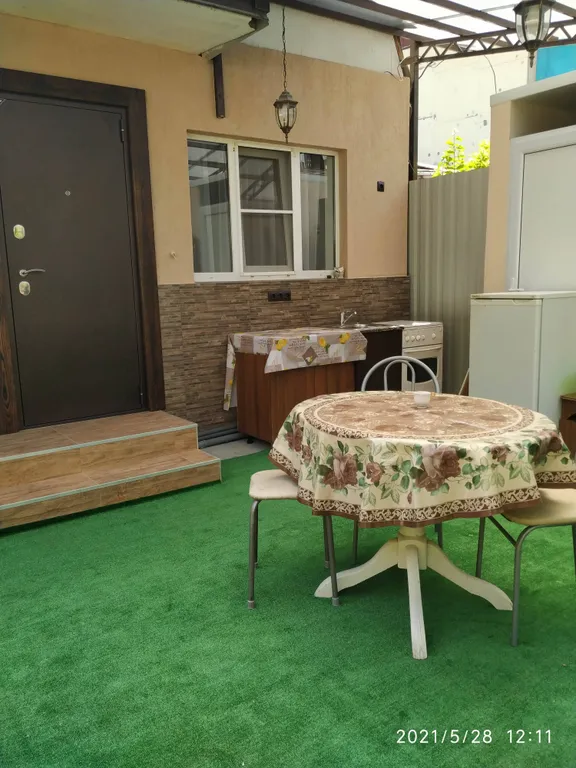 Квартира Квартира Четырёхместный номер стандарт с собственной мини кухней — Адлер