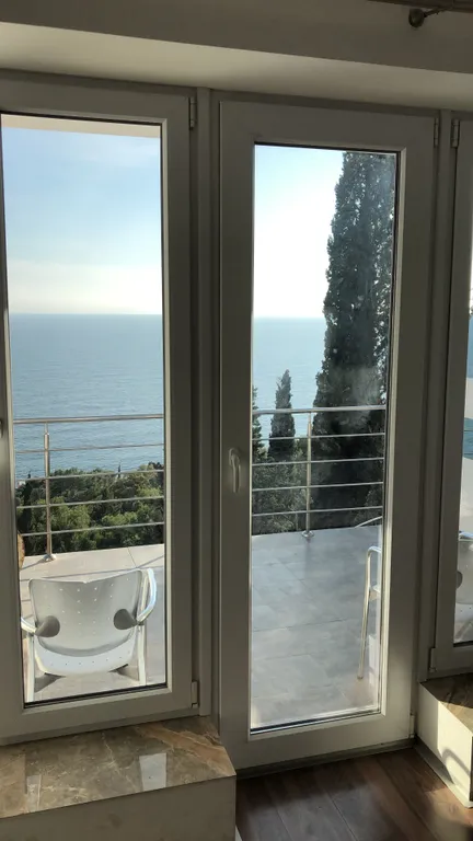 2х комнатный номер на 4 человек с террасой с видом на море