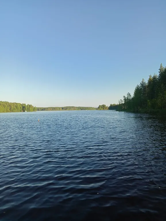 Дом с видом на озеро