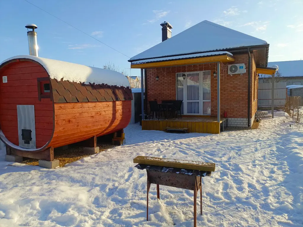Коттедж Уютный домик с баней у реки — аренда посуточно в Новая Усмань