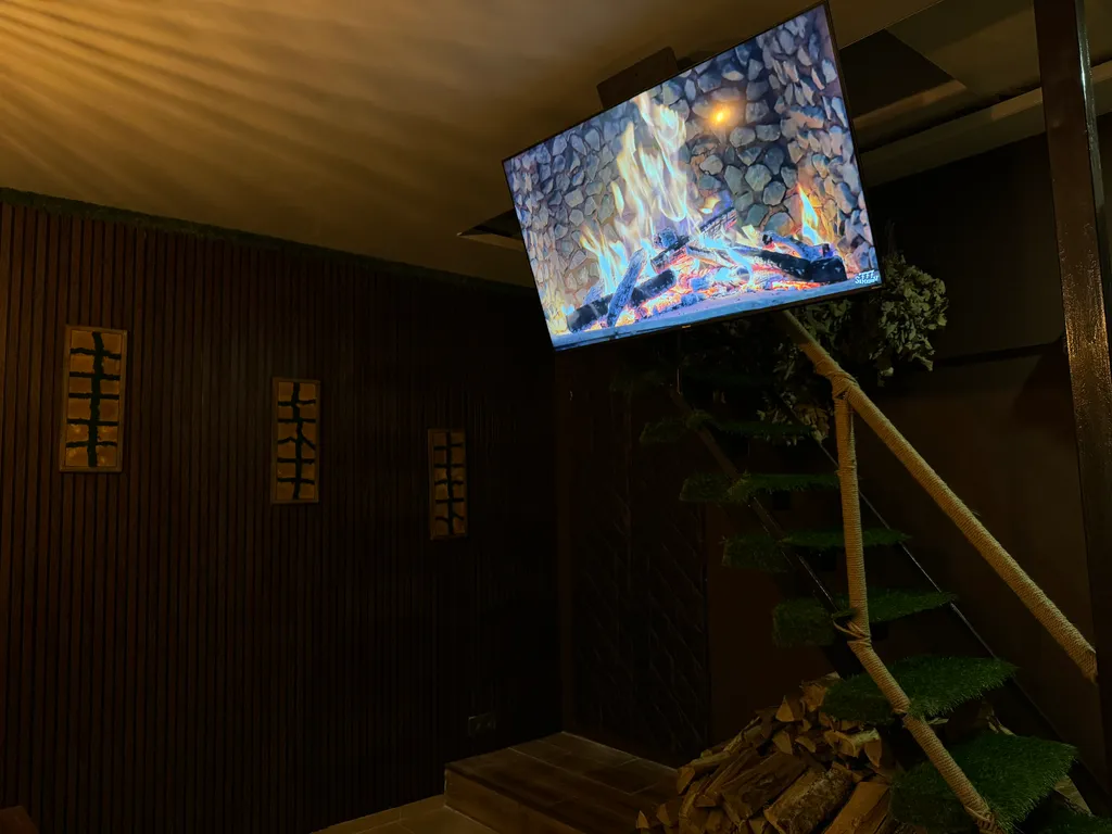 Дом с баней, бассейном и мангалом