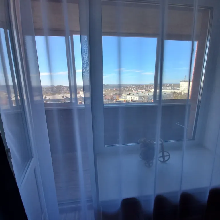 Квартира в центре, рядом с АЗ Урал