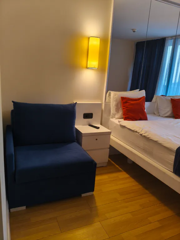 Студия на первой линии от моря