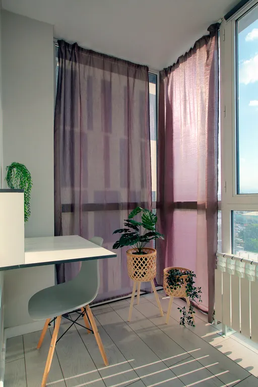 Comfort Gray у метро в центре города