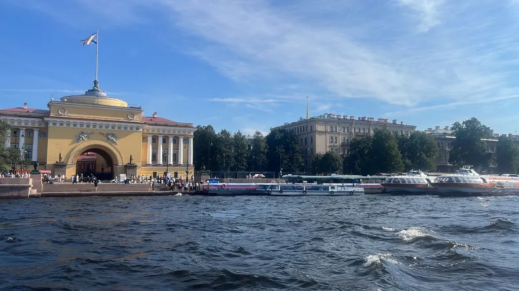 Квартира Квартира между небом и Невой — Санкт-Петербург