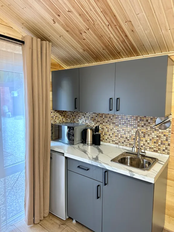 Коттедж 30 кв/м с кухонным модулем