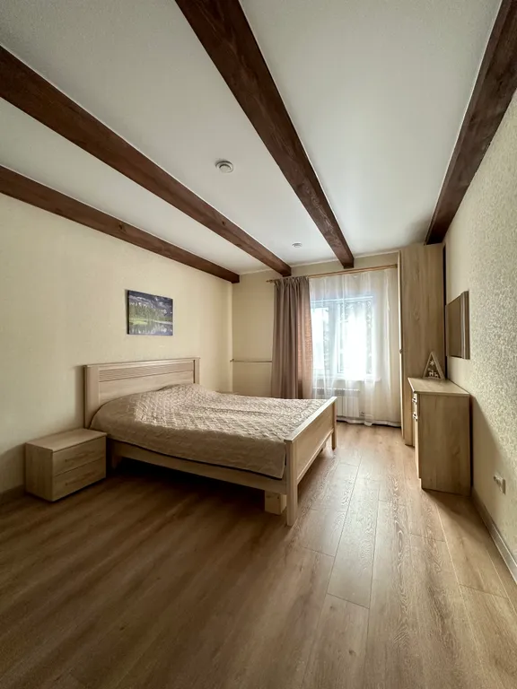 6-комнатный Дом