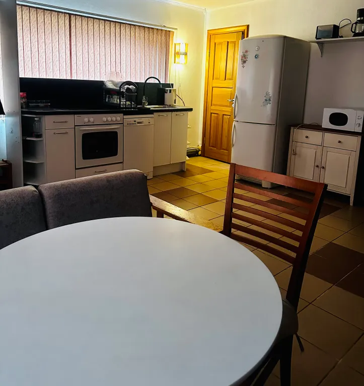 Домик у залива