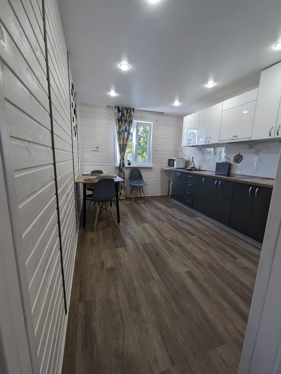 Новый и экологичный дом с бассейном у моря