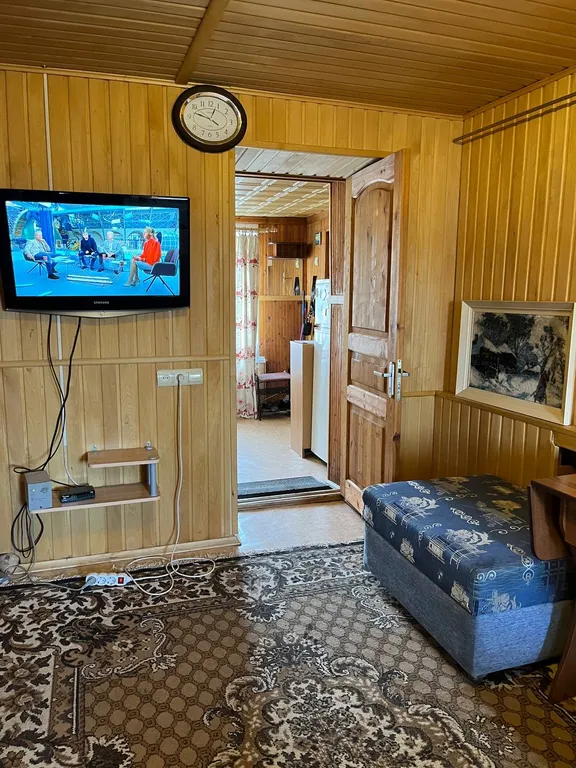 Домик в деревне с отдельной зоной барбекю