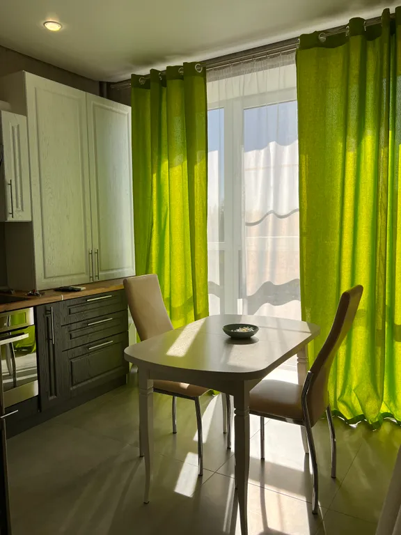 2 комнатная квартира  с видом на парк — аренда посуточно в Невинномысск