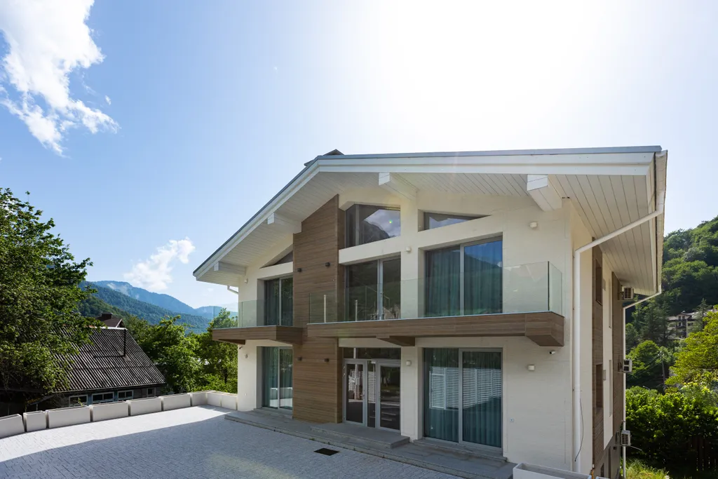 Квартира с 3 спальнями, камином с живым огнём и видом на горы