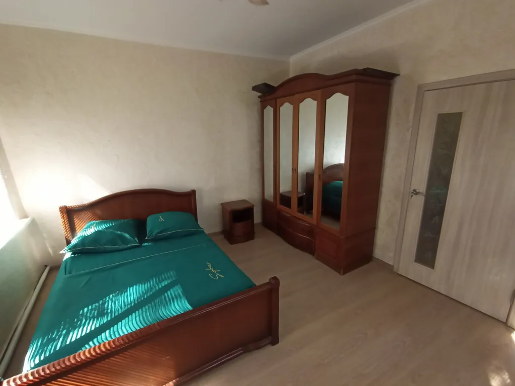 Дом в центре города, рядом с парком и в пешей доступности до моря