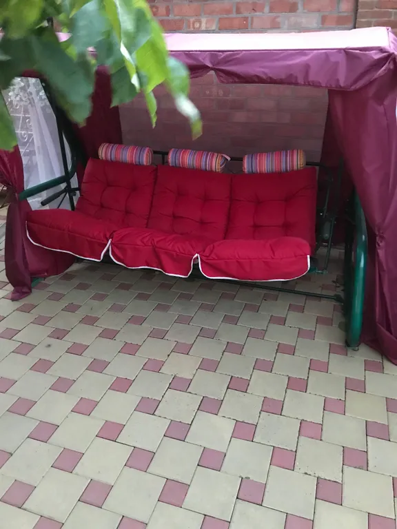 Уютный дом на набережной