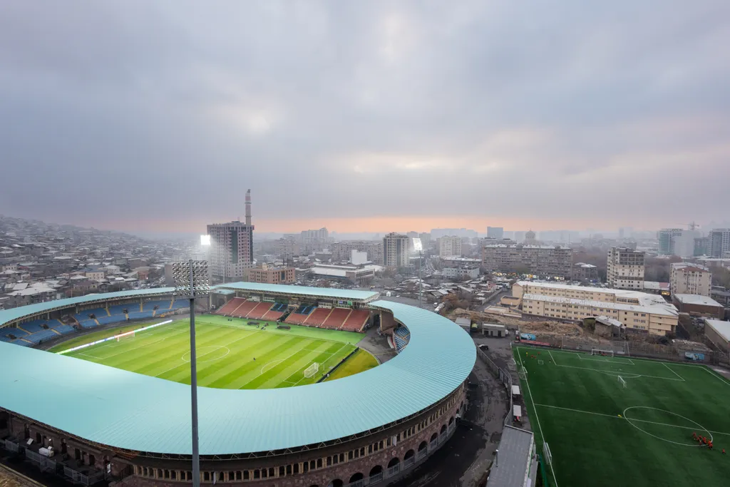 Квартира Апартаменты с видом на стадион им. Вазгена Саргсяна — Ереван