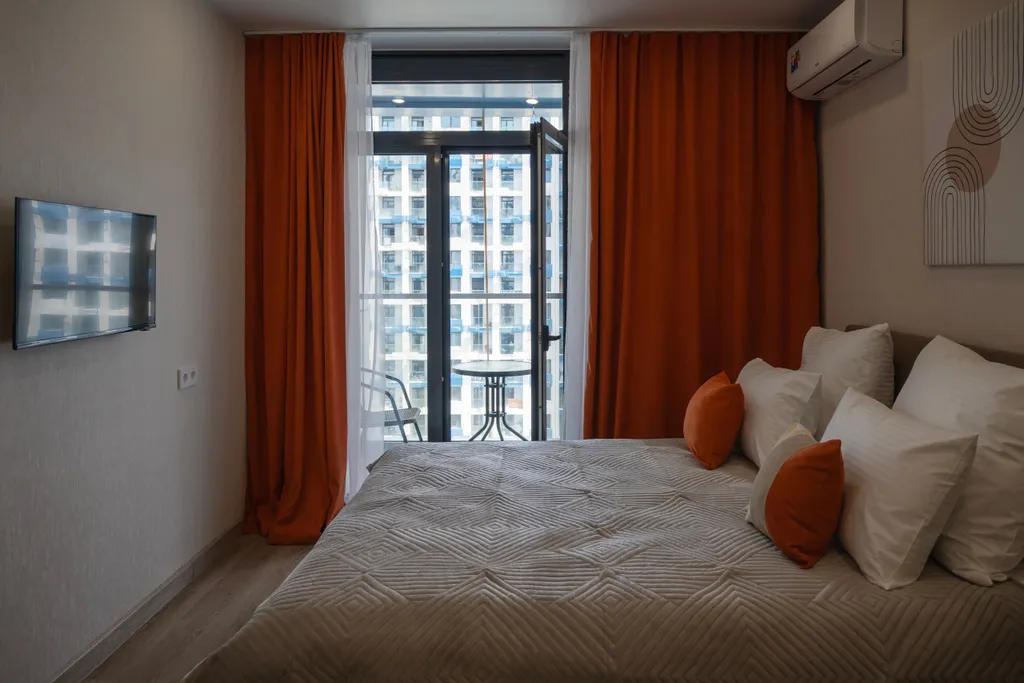 Студия для двух гостей с лоджией