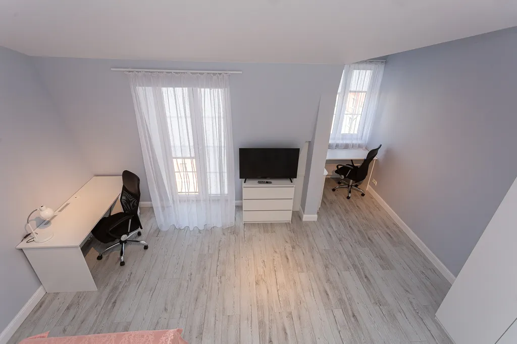 4-комнатная Квартира