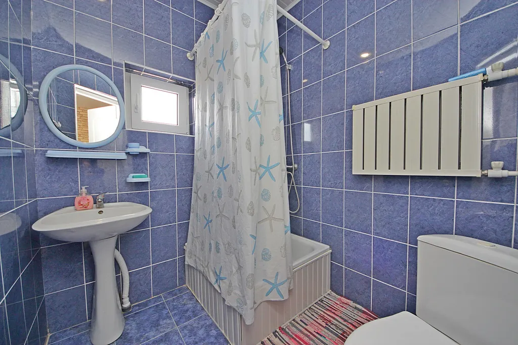 Коттедж Этаж в гостевом доме — Анапа