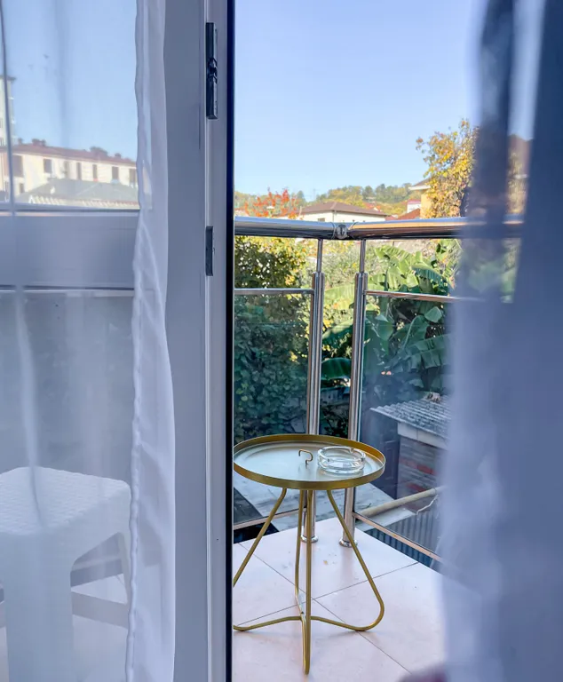 Квартира Квартира Двухместный номер "премиум" с балконом с 1 кроватью — Адлер