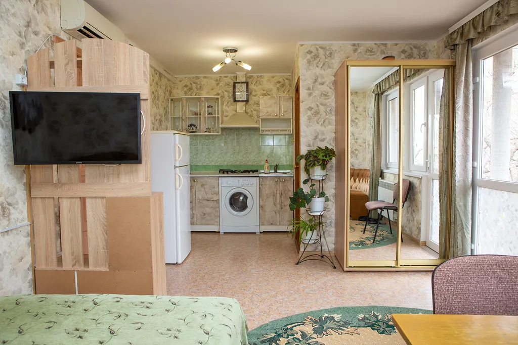 Уютный номер с видом на горы