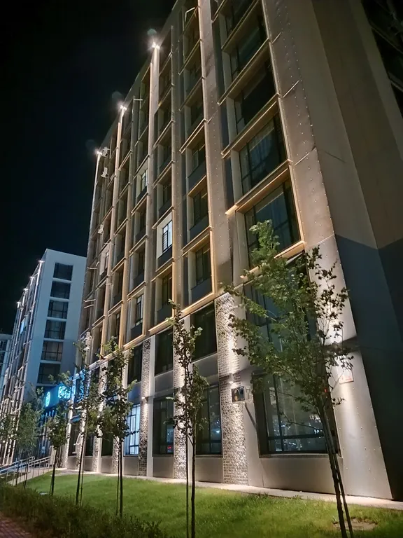 Arenacity рядом с барыс, Астана арена и ботаническим садом